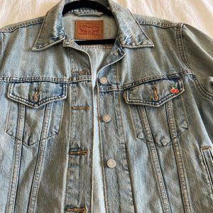 Levi's Ex-Boyfriend Denim Jacket Sz Small incl. Custom Charms
